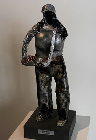 Púrpura - Vivi Herrera - Escultura